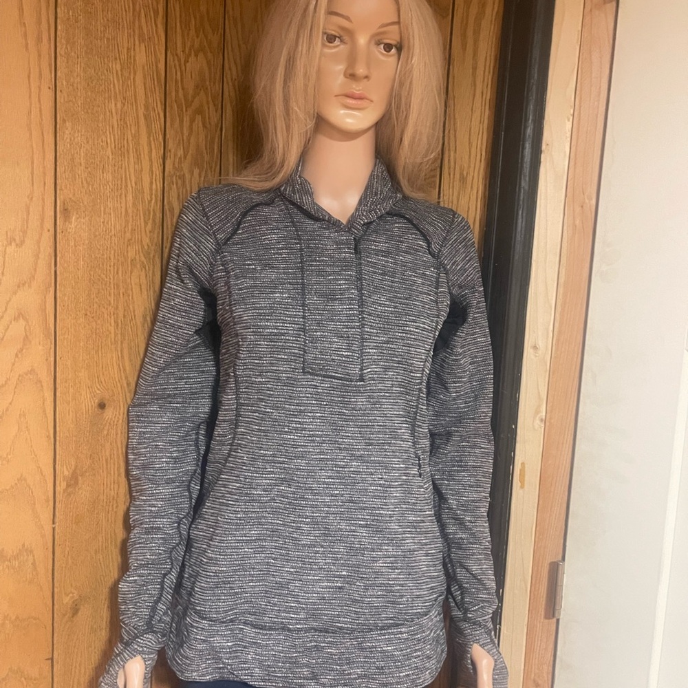 Lululemon" Think Fast Pullover - Picture 12 of 16